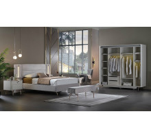 Шестистворчатый распашной шкаф для одежды и белья с зеркалом в спальню Larissa (Ларисса) lars-34 Шестистворчатый распашной шкаф для одежды и белья с зеркалом в спальню Larissa (Ларисса) lars-34